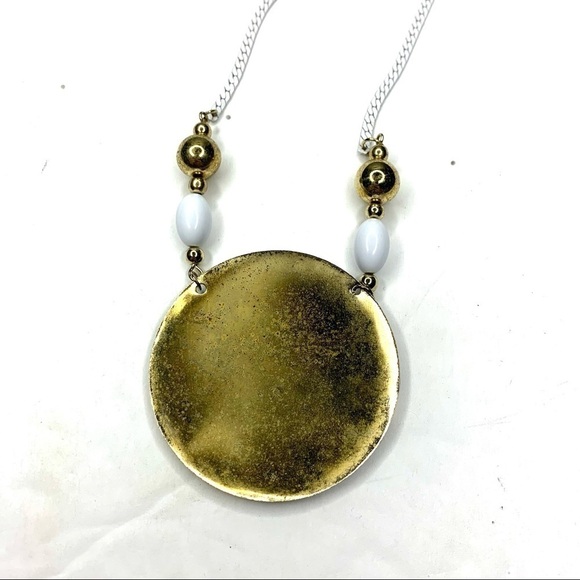 Vintage Gold, Black, & White Chunky Circle Pendant Necklace - Picture 4 of 5